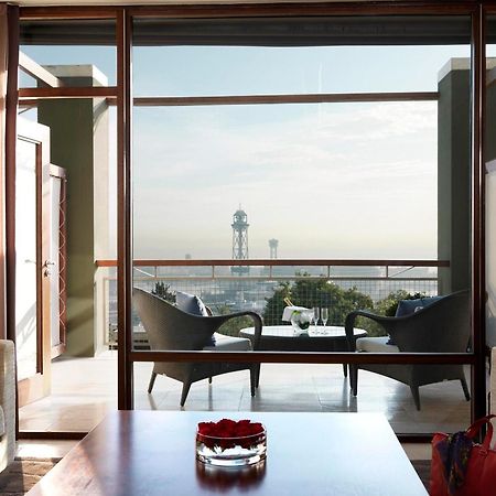 فندق ميرامار برشلونة جي إل الغرفة الصورة A view of the Marina from a suite at the Address