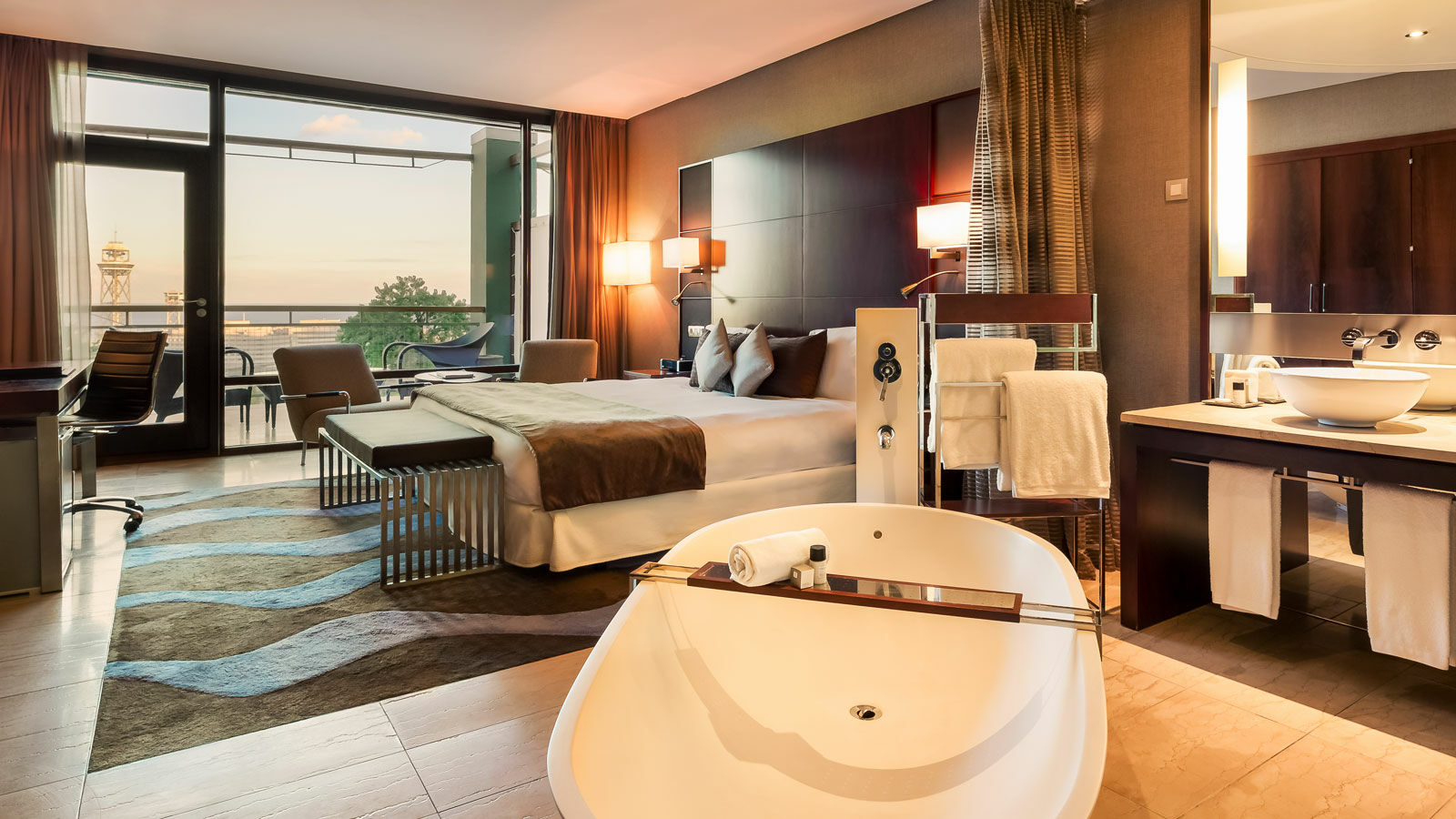 فندق ميرامار برشلونة جي إل المظهر الخارجي الصورة A suite at the hotel